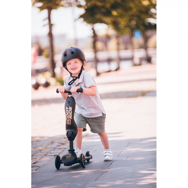Дитячий захисний шолом Scoot and Ride, чорний, з ліхтариком, 45-51 cм